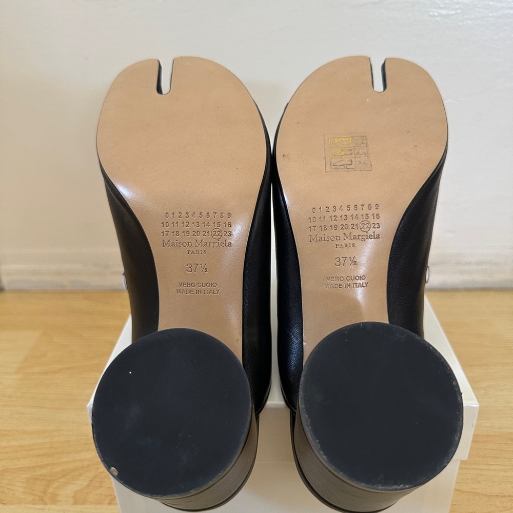 Maison Margiela Tabi Split Toe Sandals - Picture 9 of 11